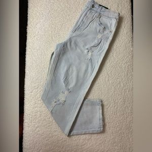 NWT HIGH RISE MOM JEAN